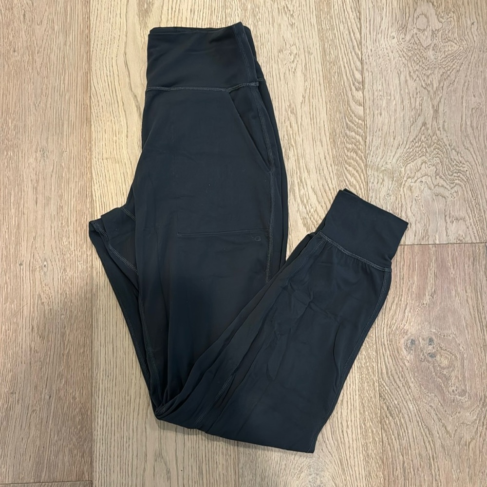 Lululemon Align Jogger size 4